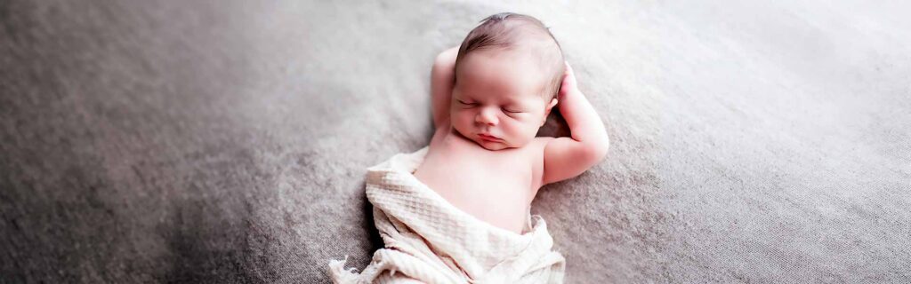 When It Comes To Newborn Photography, Parents Want To Capture Those Early Days In The Most Beautiful Way Possible. Don'T Let Price Be A Factor. | Amika Gair Photography, Newborn Photography | West Hartford, Ct